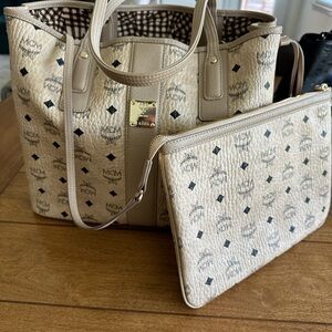 The MCM Liz Medium Reversible Tote. Color neutral